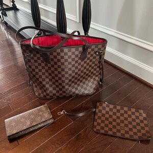 Purse wristlet and wallet